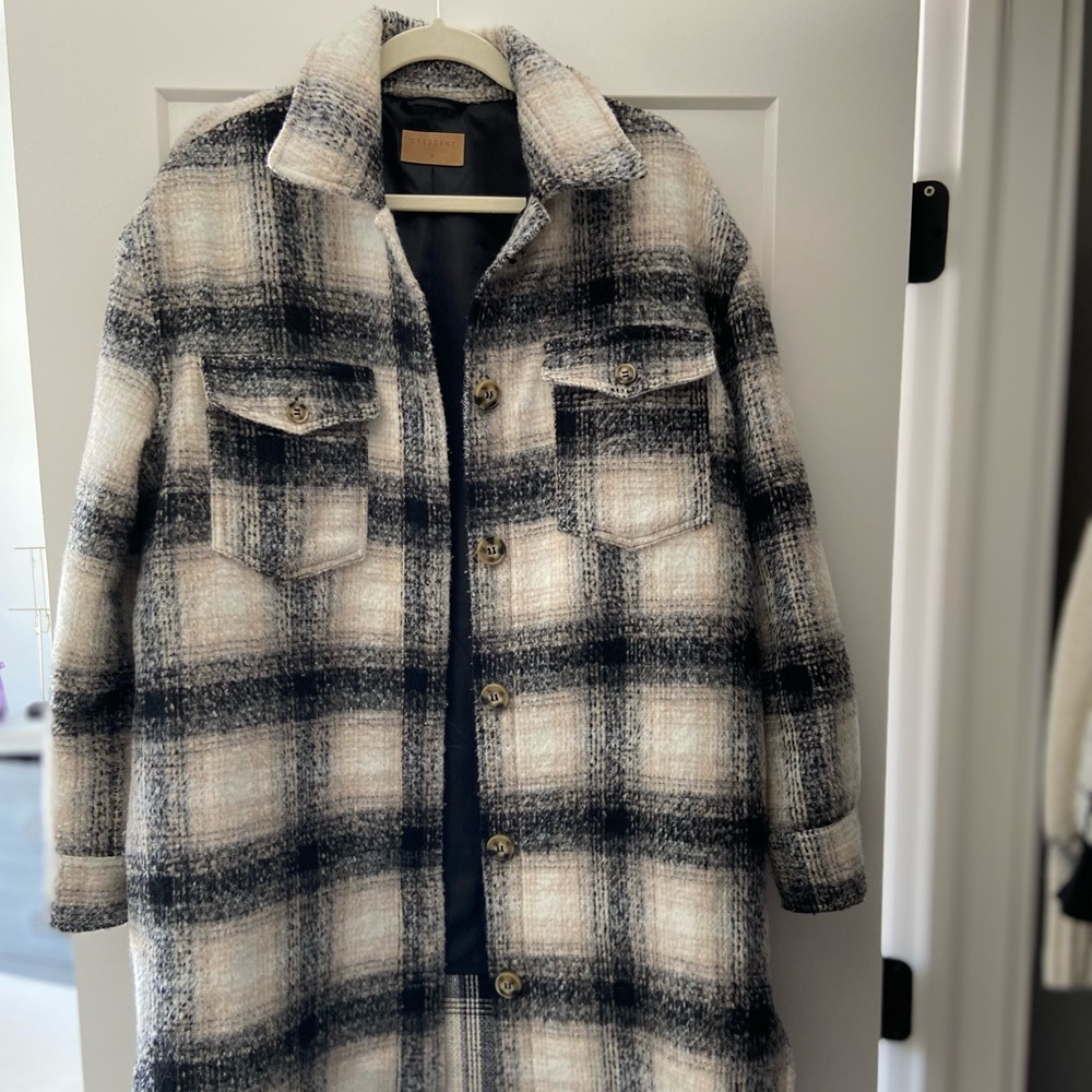 NWOT Cresent plaid Shacket